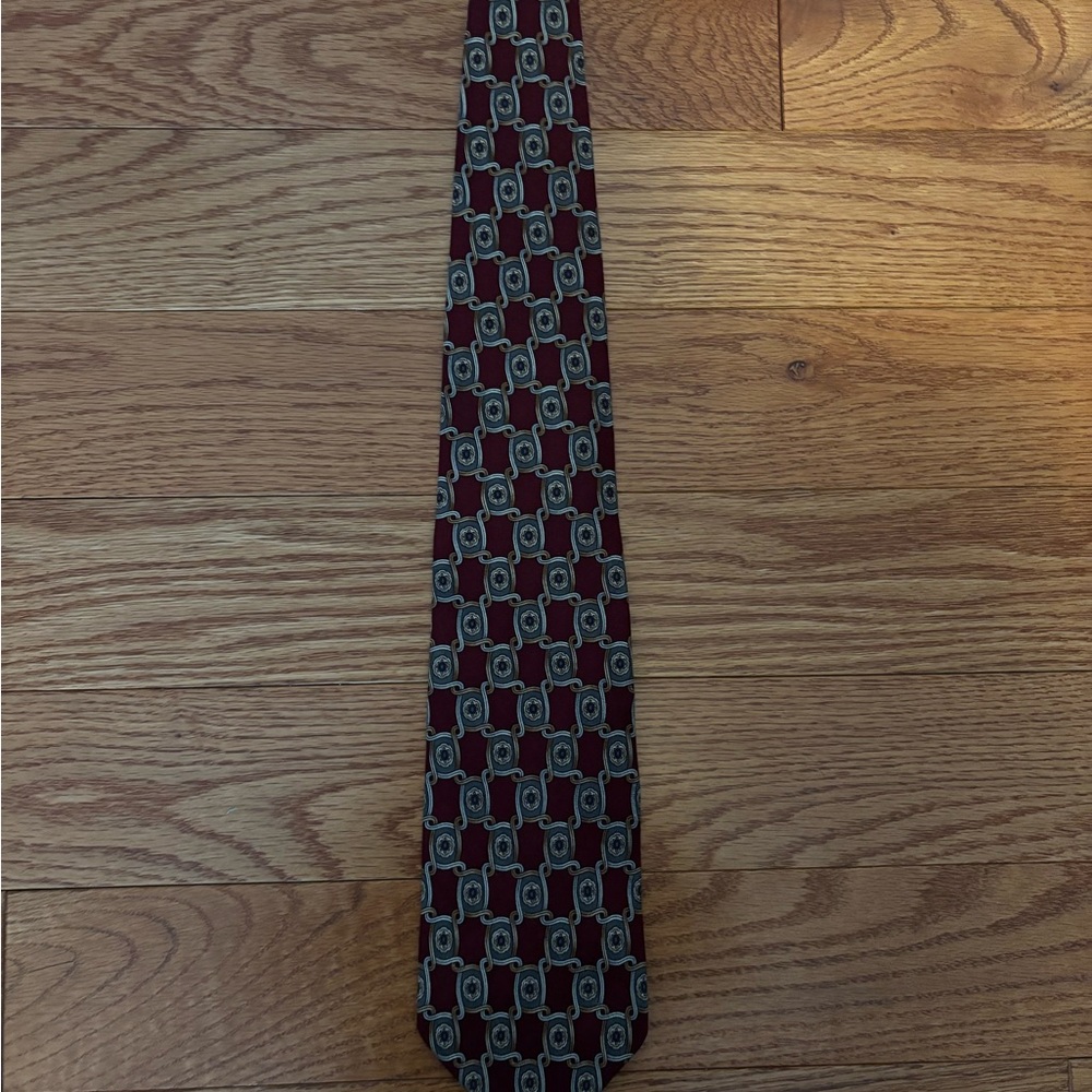 Geoffrey Beene Burgundy and Gold Patterned Tie